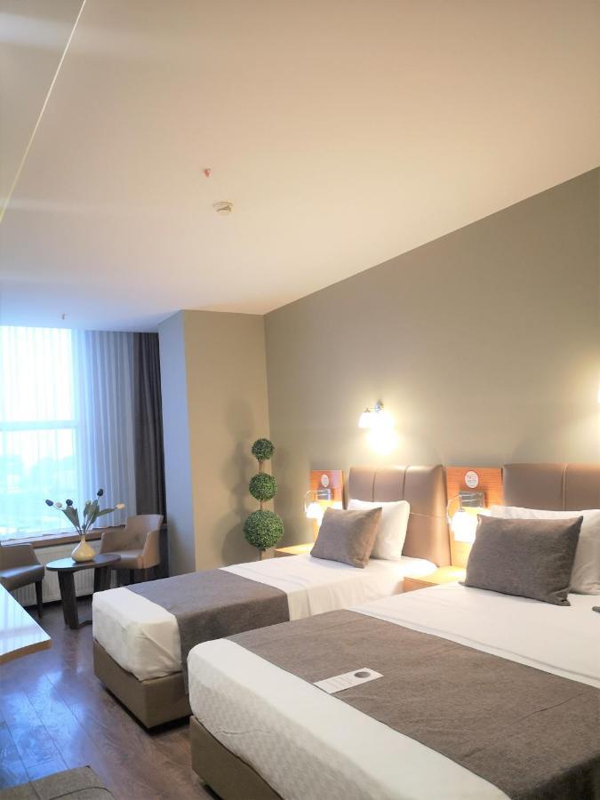 Grand Park Hotel Istanbul City Center Bed And Breakfast Exterior photo
